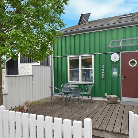 3 Bedroom Amazing In Holiday home *