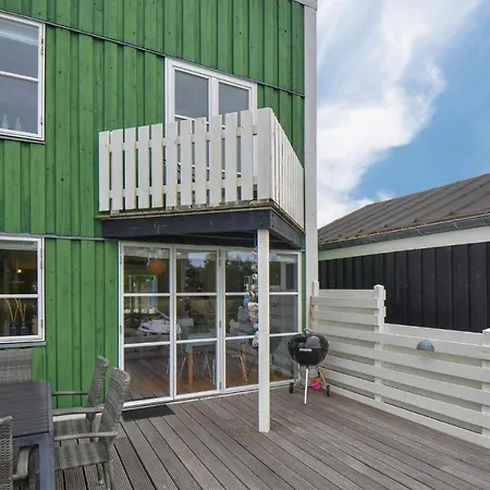 3 Bedroom Amazing In Ebeltoft